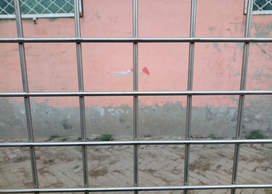 4x4 soldó con autógena la malla de alambre 0,250 en el diámetro de alambre para el puente/el jardín