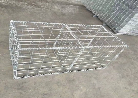 El indicador de Gabion 10 soldó con autógena el PVC del agujero del rectángulo de la malla de alambre 2 x 2 cubierto