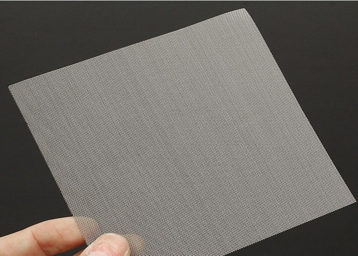 El paño de alambre de acero inoxidable de la perforación rectangular 100X100 enreda el tipo tejido anchura del 1m